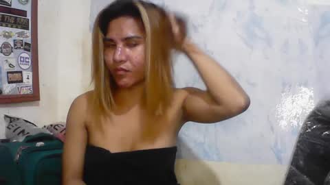 milky_babe91 online show from 03/10/25, 04:14