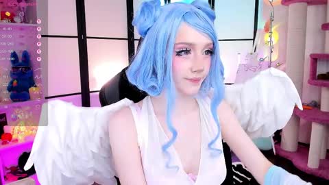 milky cute online show from 03/31/26, 06:41