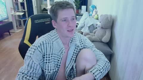 Mark and Elsa  online show from 03/29/26, 02:33