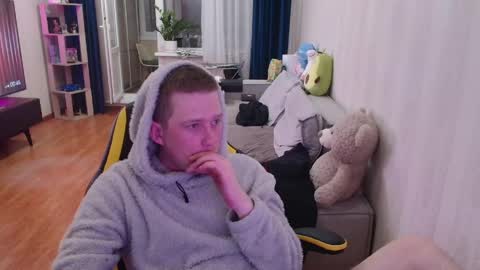 Mark and Elsa  online show from 04/24/26, 10:45