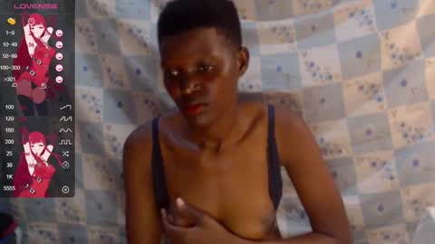 Snapshot of milkylevel chatting on 12/12/24, 11:07 jessica online show from 12/12/24, 11:07