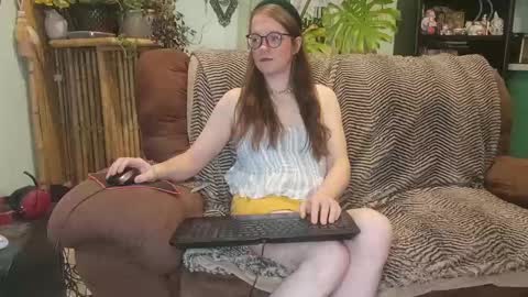 Peach Doll online show from 01/03/25, 10:40