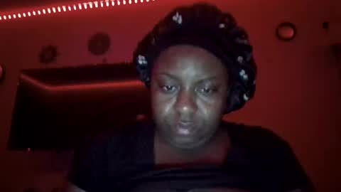 Pretty wet brown online show from 01/13/25, 03:01