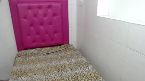 milkyway_18 online show from 02/16/25, 12:32