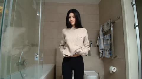 milla bella online show from 01/31/26, 08:51