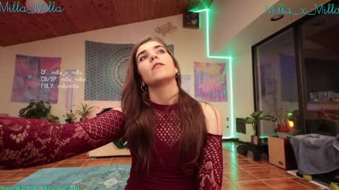 milla_milla online show from 01/17/25, 04:57