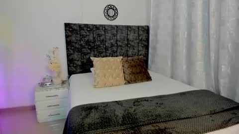 Milagros online show from 02/10/25, 02:19