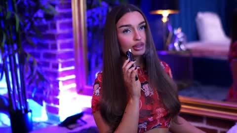 Milla online show from 11/14/25, 08:13