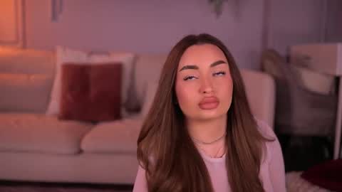 Milla online show from 04/20/26, 05:32