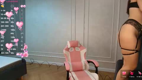 millaa_bella online show from 03/25/26, 06:14