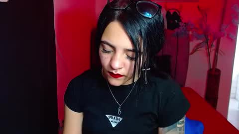 Snapshot of millacounisslosexanal chatting on 09/17/25, 03:46 Violeta online show from 09/17/25, 03:46