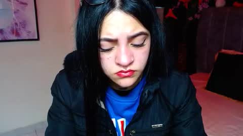 Violeta online show from 11/28/25, 01:47