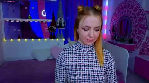 Milana online show from 12/14/25, 11:31