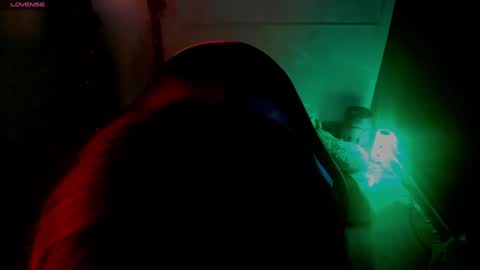 millandiux online show from 12/08/24, 02:39