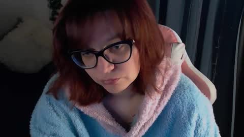 Milla online show from 12/02/25, 11:37