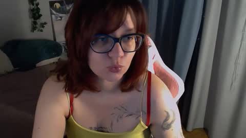 Milla online show from 12/15/25, 10:30