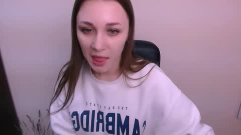 Milla online show from 11/29/25, 09:01