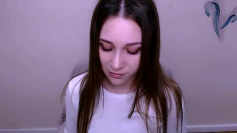 Milla online show from 04/18/26, 11:36