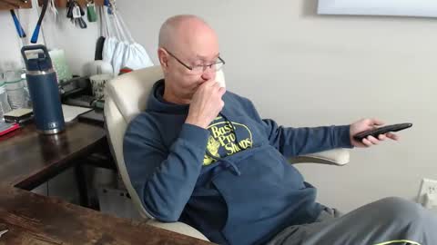 millenium0129 online show from 10/30/25, 03:35