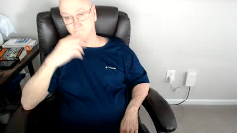 Snapshot of millenium0129 chatting on 07/09/26, 06:01 millenium0129 online show from 07/09/26, 06:01