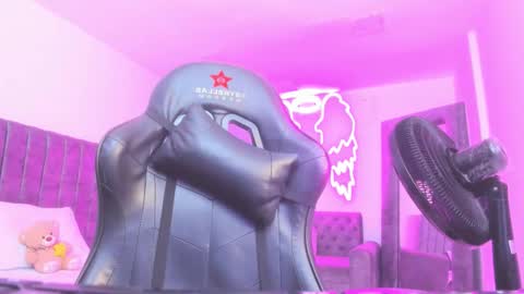 miller_silvana online show from 02/16/26, 12:12