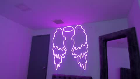 miller_silvana online show from 04/16/26, 12:50