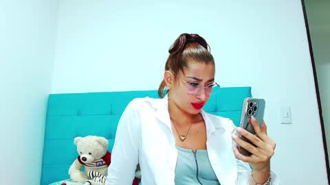 Snapshot of miller_sweet chatting on 01/25/25, 12:17 Aleja online show from 01/25/25, 12:17