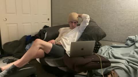 SlimnHungOH online show from 12/25/24, 02:13