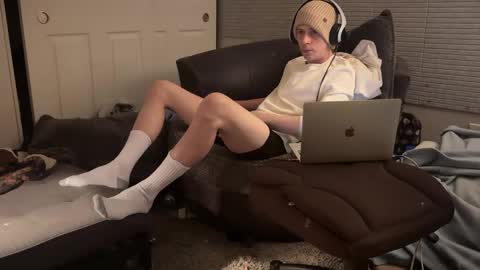 SlimnHungOH online show from 12/27/24, 02:36