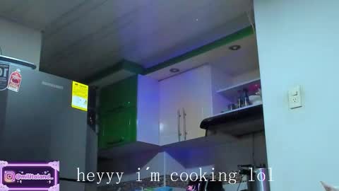        online show from 09/30/25, 02:49