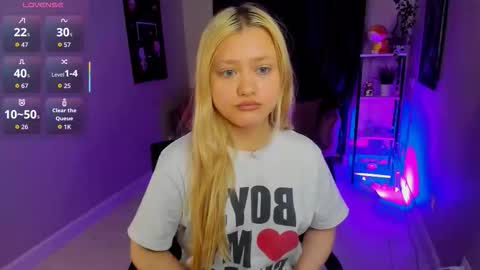 Millie online show from 10/04/25, 03:54