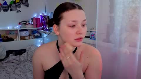 Millie online show from 11/11/25, 05:18