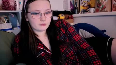 Millie online show from 01/07/26, 03:53