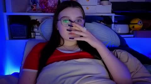 Millie online show from 01/11/26, 02:33