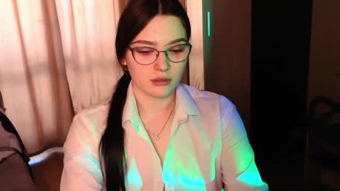 Millie online show from 04/23/26, 10:36