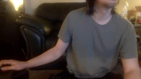 Snapshot of millionsmcgee chatting on 03/03/25, 04:36 Millions online show from 03/03/25, 04:36