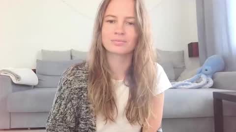 milly_browski online show from 09/26/25, 01:37