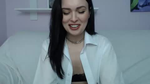 Snapshot of milly_hottt chatting on 02/13/25, 03:14 Milly online show from 02/13/25, 03:14