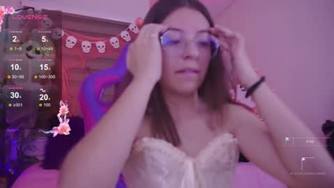 Snapshot of milly_kenner chatting on 10/31/25, 03:02 MILLY online show from 10/31/25, 03:02