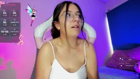 Snapshot of milly_kenner chatting on 11/18/25, 08:24 MILLY online show from 11/18/25, 08:24