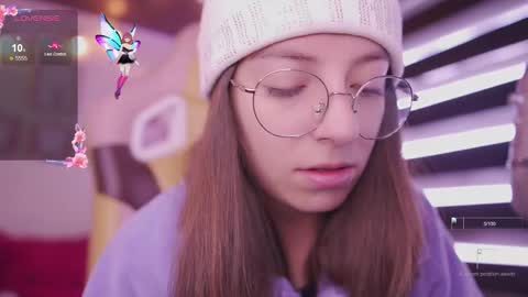 Snapshot of milly_kenner chatting on 12/05/25, 02:03 MILLY online show from 12/05/25, 02:03