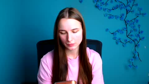 Snapshot of milly_liss chatting on 06/19/26, 06:40 Milly online show from 06/19/26, 06:40