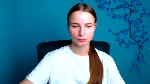 Snapshot of milly_liss chatting on 06/24/26, 05:39 Milly online show from 06/24/26, 05:39