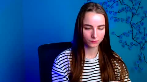 Snapshot of milly_liss chatting on 07/13/26, 05:43 Milly online show from 07/13/26, 05:43