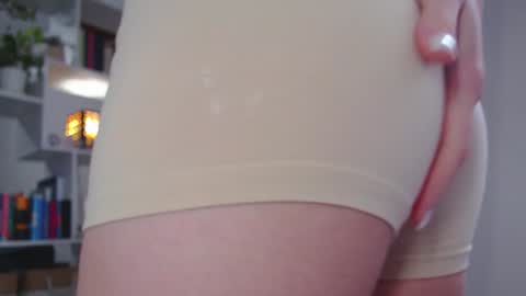 Milly online show from 12/20/24, 10:05