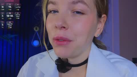 Snapshot of milly_shy chatting on 09/15/25, 06:57 Milly online show from 09/15/25, 06:57