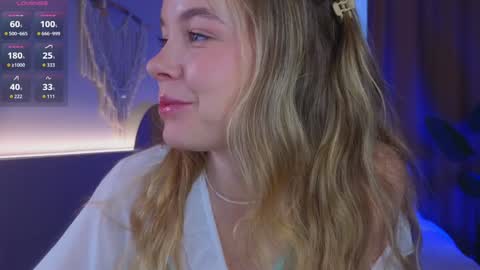 Snapshot of milly_shy chatting on 10/14/25, 06:58 Milly online show from 10/14/25, 06:58