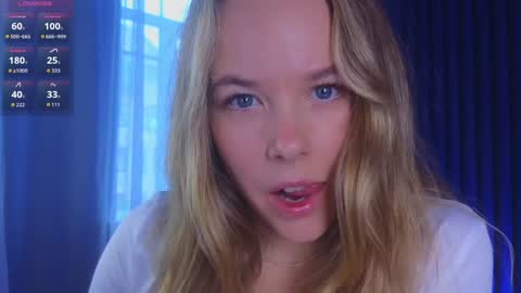 Snapshot of milly_shy chatting on 10/28/25, 06:50 Milly online show from 10/28/25, 06:50