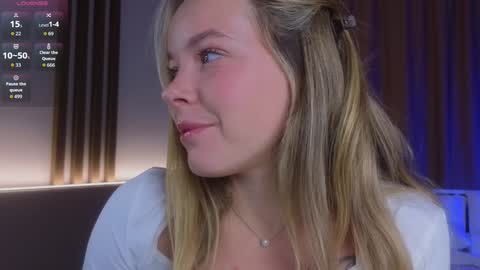 Snapshot of milly_shy chatting on 12/04/25, 06:44 Milly online show from 12/04/25, 06:44