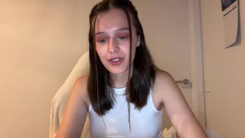 Milly online show from 10/05/25, 09:29